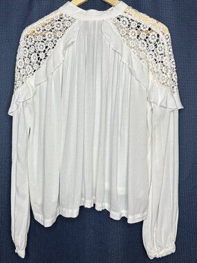 Free People Crochet Shoulders Peasant Keyhole, Medium  Cottage Boho Fairy